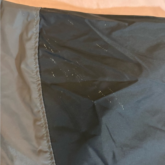 Columbia Men's Black and Gray Windbreaker - Picture 5 of 6